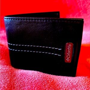 Columbia men’s folding wallet